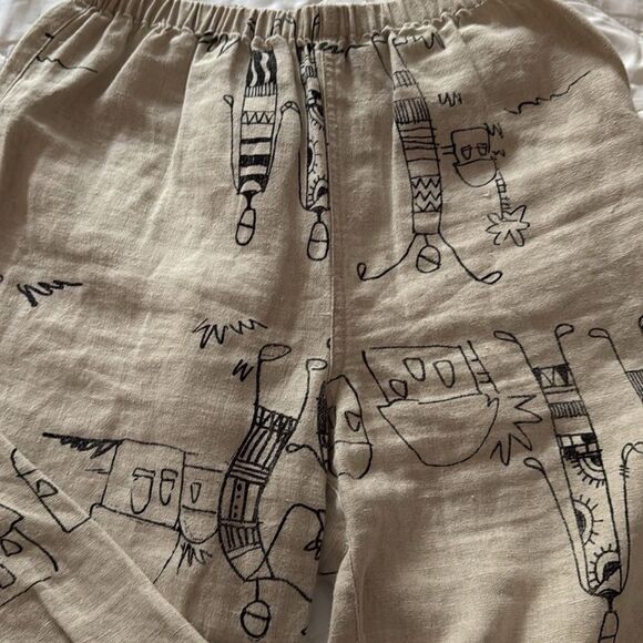 Chico’s Design 2 Piece Set .Linen Top & Cropped Pants in Whimsical Print. Size 4 - Picture 7 of 9